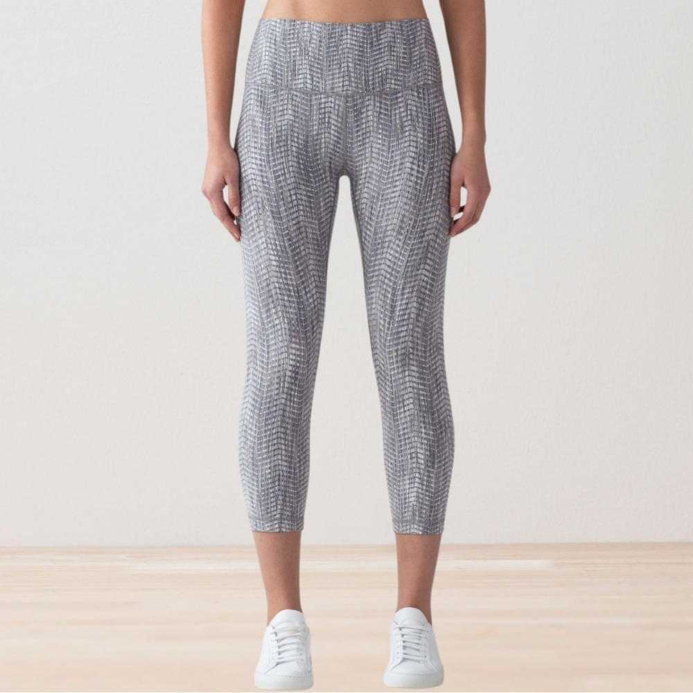 Lululemon Wunder Under Crop